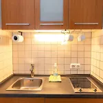 2-modernes 1-raum In Wiesbaden,ruhig Und Mit Terrasse * Wiesbaden