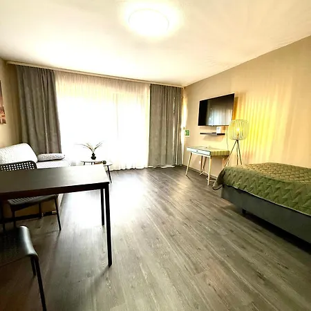 2-modernes 1-raum In Wiesbaden,ruhig Und Mit Terrasse 비스바덴