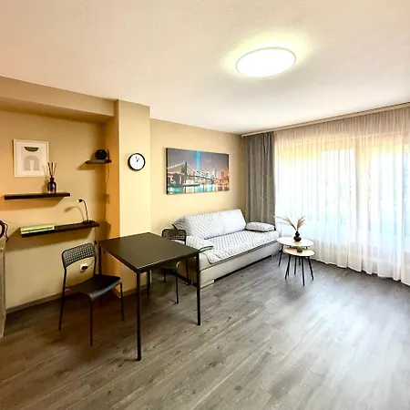 2-modernes 1-raum In Wiesbaden,ruhig Und Mit Terrasse Apartment